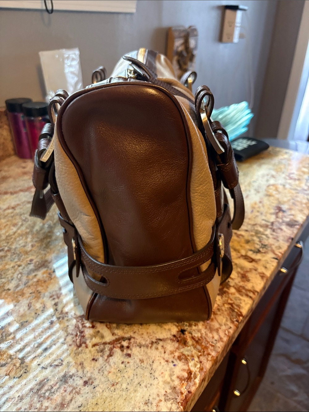 Leather Two-Tone Tan and Brown purse - Picture 2 of 8